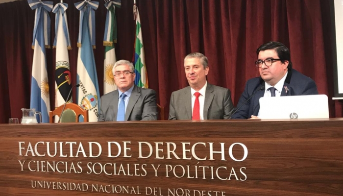  Pte. del TSJE disertÃ³ sobre âReformas Electorales en Paraguayâ anteÂ  alumnos de diplomatura de Corrientes